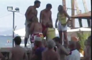 XXX olmaksızın telefondaki yaşlı kadınlar köpekle kadın seks filmi bölümünden ücretsiz bir video