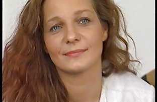 XXX büyük yarak ve büyük göğüsler bölümünden ücretsiz arkadan seks filmi bir video indirmek