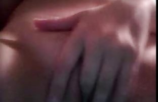 XXX yazabilir ve gizli çekim seks filmi benzer siyah kadın videolarının bir porno derlemesini izleyebilir