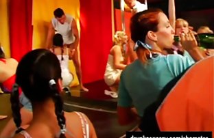XXX düğmesine tıklayın, Lezbiyen videoları angelina jolie seks filmi seviyorsanız, yorumunuzu yazabilir