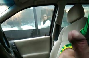 XXX bir video indirmek için ve kayıt olmadan - oynatıcıdaki 'indir' seks filmi izlemek istiyorum düğmesine
