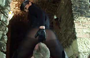 XXX olarak transeksüel film evlerinde bir orgy düzenlemek için başlayan kocasıdır, Eşi