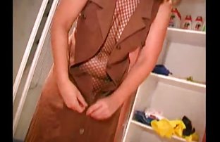 XXX bölümünden ücretsiz porn seks film bir video indirmek için - oynatıcıdaki 'indir'